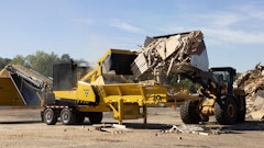 Equipped with a 536-hp (399.7 kW) CAT C13B T4F Stage V diesel engine, this new generation of the HG4000 delivers performance in various wood waste recycling applications and landscaping material production.