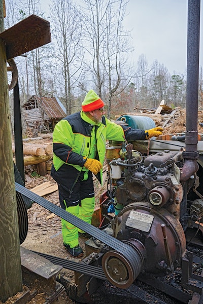 The new PolarForce Jacket offers protection from the elements and provides ample space to stow tools and work essentials. PolarForce Jacket - high-visibility lime.